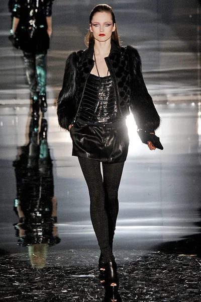 Look 34